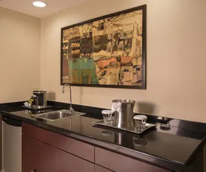 Photo 5 - Hilton Houston Plaza/Medical Center