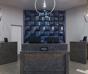 Photo 4 - Hilton Houston Plaza/Medical Center