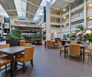 Photo 3 - Embassy Suites by Hilton Colorado Springs