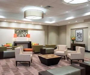 Photo 4 - DoubleTree by Hilton Hotel Grand Rapids Airport