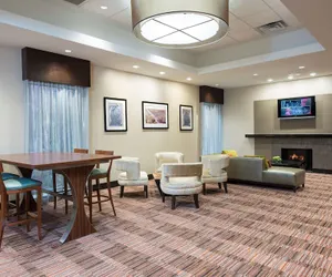 Photo 3 - DoubleTree by Hilton Hotel Grand Rapids Airport