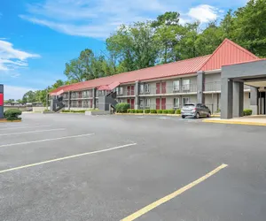 Photo 2 - Red Roof Inn Hot Springs