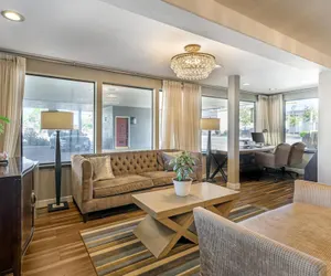 Photo 3 - Best Western Petaluma Inn