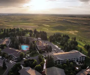 Photo 2 - Little America Cheyenne