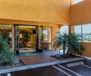 Photo 2 - Quality Inn & Suites Westminster Seal Beach