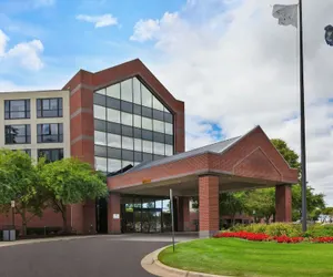 Photo 2 - Hotel Auburn Hills