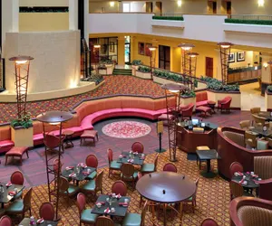 Photo 3 - Radisson Hotel Cedar Rapids