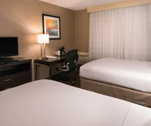 Photo 5 - Holiday Inn Express & Suites Pasadena - Los Angeles