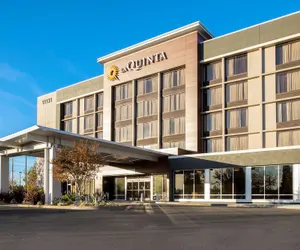 Photo 2 - La Quinta Inn & Suites by Wyndham Rancho Cordova Sacramento