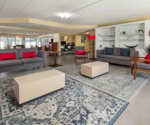 Photo 5 - Wingate by Wyndham Lincoln Airport East I-80