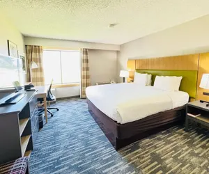 Photo 5 - Wingate by Wyndham Lincoln Airport East I-80