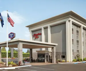 Photo 2 - Hampton Inn Clackamas