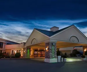 Photo 3 - Buffalo Airport Hotel