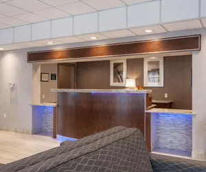 Photo 5 - SureStay Hotel by Best Western SeaTac Airport North