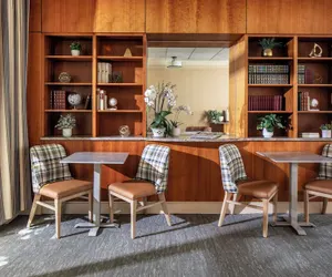 Photo 5 - Park Lane Suites and Inn