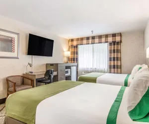 Photo 2 - GuestHouse Inn & Suites Hotel Poulsbo