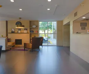Photo 2 - The Palms Inn & Suites