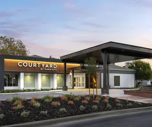Photo 2 - Courtyard by Marriott San Mateo Foster City