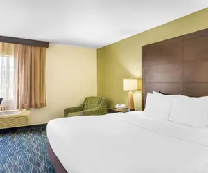 Photo 5 - Best Western Oglesby Inn