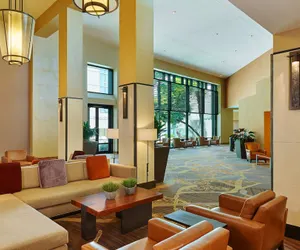 Photo 3 - DoubleTree by Hilton San Antonio Airport