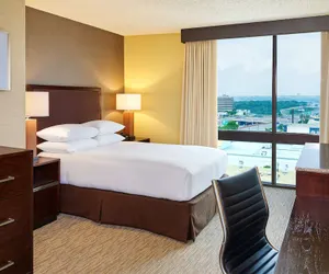 Photo 5 - DoubleTree by Hilton San Antonio Airport