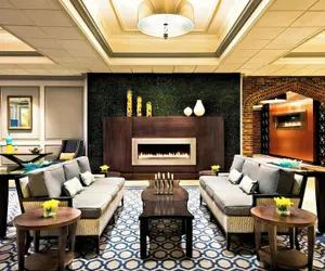 Photo 3 - Sheraton Framingham Hotel & Conference Center