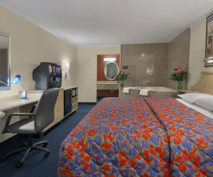 Photo 5 - Motel 6 Gatlinburg, TN - Smoky Mountains