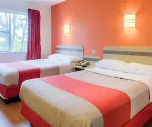 Photo 4 - Motel 6 Gatlinburg, TN - Smoky Mountains