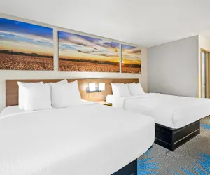 Photo 5 - Days Inn by Wyndham Mitchell SD