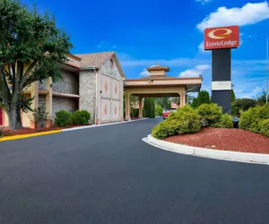 Photo 2 - Econo Lodge Princess Anne