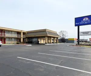 Photo 2 - Americas Best Value Inn & Suites Greenville