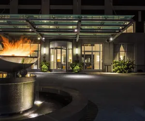 Photo 2 - Hotel Blackhawk, Autograph Collection