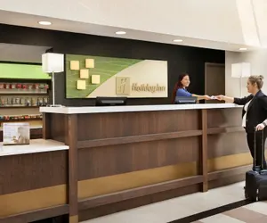 Photo 4 - Holiday Inn Washington-Dulles International Airport, an IHG Hotel