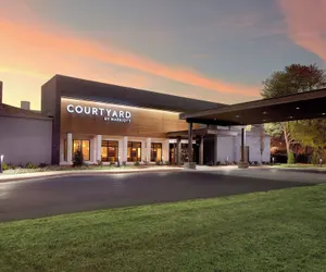 Photo 2 - Courtyard by Marriott Charlotte Southpark