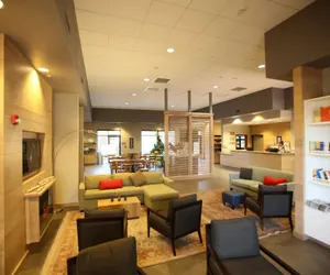 Photo 5 - GreenTree Inn & Suites Phoenix Sky Harbor