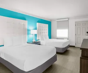 Photo 5 - Howard Johnson by Wyndham Columbus Fort Moore