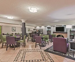 Photo 3 - Travelodge by Wyndham Houston Cy-Fair