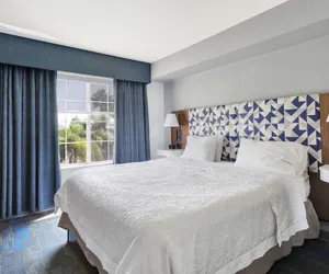Photo 2 - Express Inn