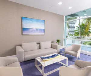 Photo 4 - GALLERYone- A DoubleTree Suites by Hilton Hotel