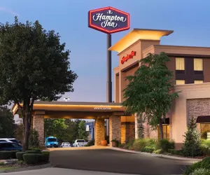 Photo 2 - Hampton Inn Fort Smith