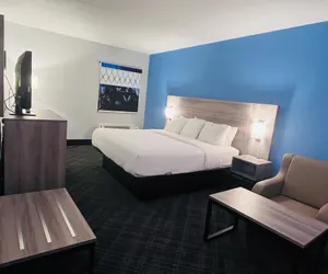 Photo 5 - Baymont by Wyndham Indianapolis South