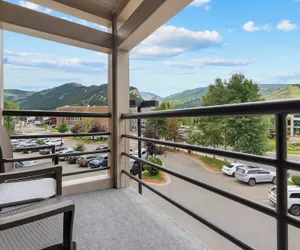 Photo 2 - The Christie Lodge - All Suite Property, Vail Valley/Beaver Creek
