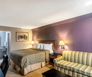 Photo 2 - Rodeway Inn