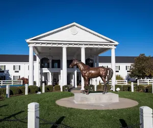 Photo 2 - The Campbell House Lexington, Curio Collection by Hilton