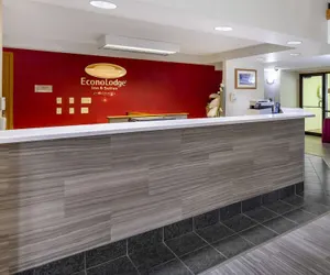 Photo 3 - Econo Lodge Inn & Suites