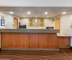 Photo 2 - Comfort Inn Iron Mountain North