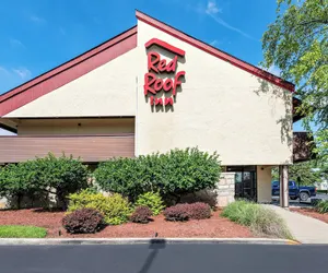 Photo 2 - Red Roof Inn Indianapolis North - College Park