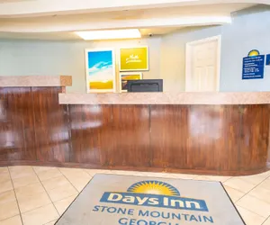 Photo 4 - Days Inn by Wyndham Atlanta Stone Mountain