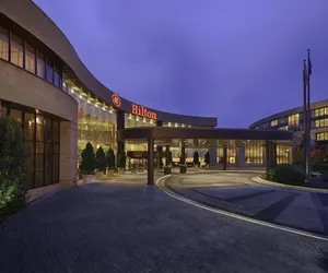 Photo 2 - Hilton Washington Dulles Airport