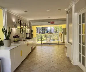 Photo 5 - Magic Castle Hotel